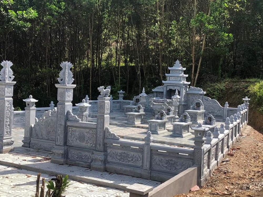 Lăng mộ đá Ninh Bình