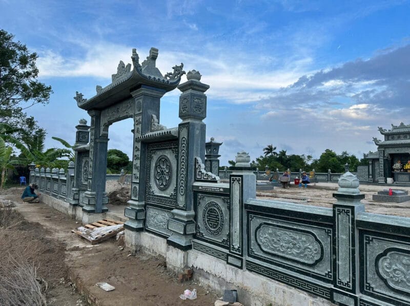 Cổng Tứ Trụ Và Song Trụ